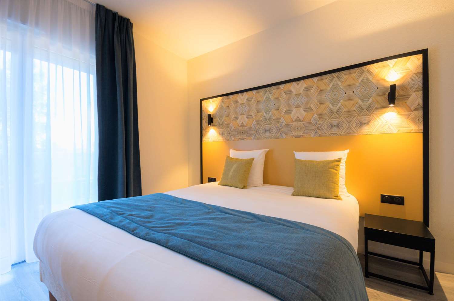 Best Western Domaine De Roquerousse سالو دو بروفونْسْ المظهر الخارجي الصورة